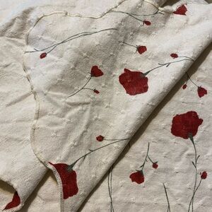 Floral Patterned bed spread with Red Flowers